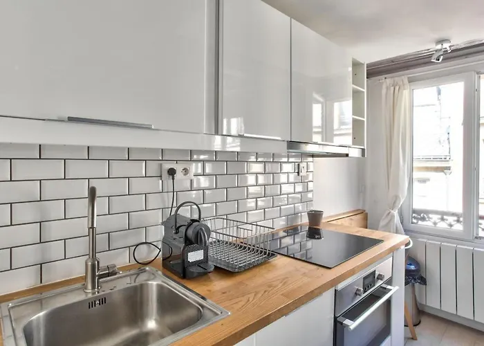 Studio Near Notre-dame De Cathedral 아파트 *