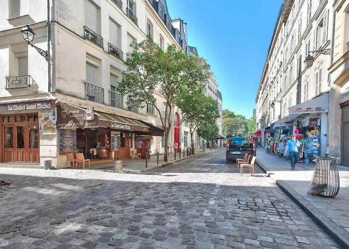 Studio Near Notre-dame De Cathedral Lägenhet